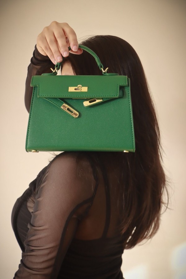 Dhruvika Portfolio