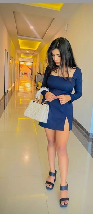 Roshni ahuja
