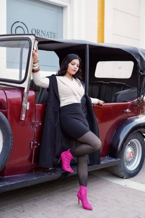 Sonali bella